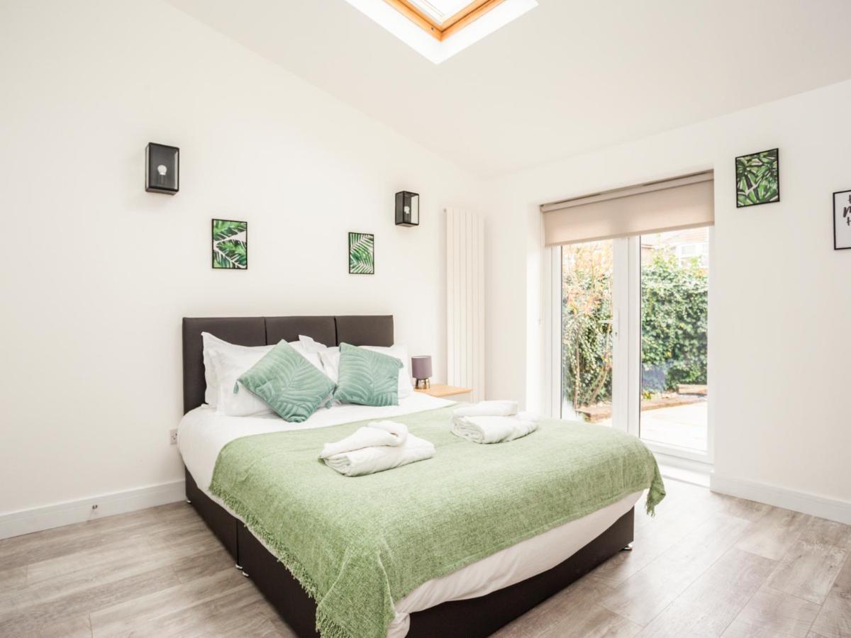 Villa Outstanding 6 Sleeper - Great Location - Legoland Windsor Exterior foto